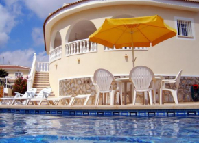 Casa Sara - Private Villa with Private Pool, Quesada